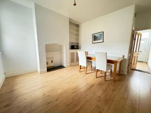 Three Bed Room House near cricket Ground