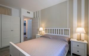 Awesome Apartment In Terre Roveresche