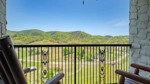 Mountain Views at Dollys Castle Unit 5