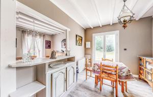 Maisons de vacances 3 Bedroom Cozy Home In Etainhus : photos des chambres