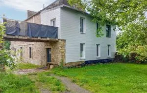 Beautiful Apartment In Saint-Evarzec - 埃尔盖加贝里克