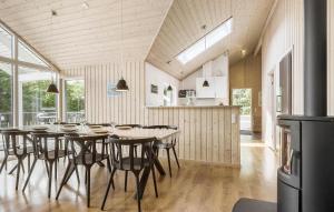 Gorgeous Home In Glesborg With Sauna