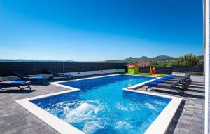 Amazing Home In Vrana 