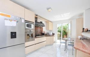 Maisons de vacances Stunning Home In La Roquette-Sur-Siagne : photos des chambres
