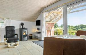 3 Bedroom Nice Home In Egernsund