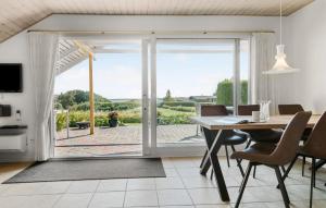 3 Bedroom Nice Home In Egernsund