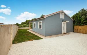 2 Bedroom Lovely Home In Fazana