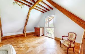 Maisons de vacances 3 Bedroom Beautiful Home In Haudricourt : photos des chambres