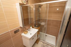 Proche de Aeroport et Stade moderne et calme