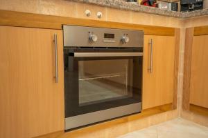 Proche de Aeroport et Stade moderne et calme