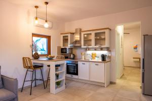 Kastri Hill Luxury Villas