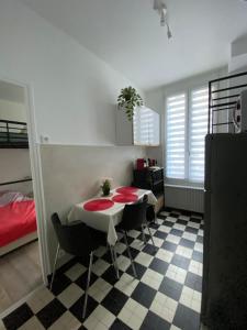 Appartements Appartement de charme climatise a Bagneux : photos des chambres