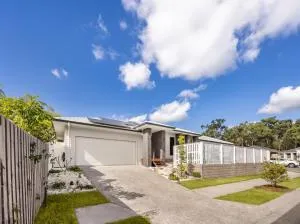 3 Mins to mall NEW Cozy 3 bed Home Easy access - Jimboomba