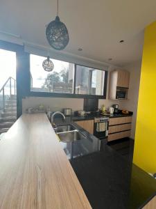 Casa en el lago con increíbles vistas