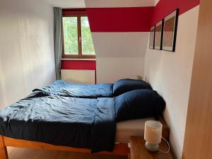 Kleine Wohnung auf dem Hühnerhof im Stadtbusbereich