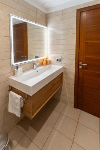 Modern sea front apartment in Garachico 3