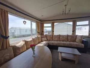 Snowdonia Holiday Sea Beach and Mountains view - Llwyngwril