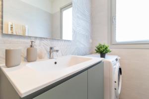 S&M APARTMENTS "Casa Margherita" Appartamento di lusso con giardino e box a Monza