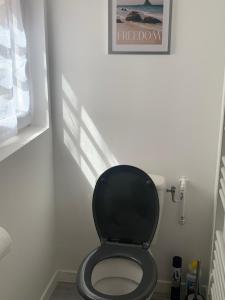 Appartements -StudioCDG fr- Jardin, Studio proche near CDG Roissy airport, Parc Expositions, Stade de France, Arena, Disney, Asterix : photos des chambres