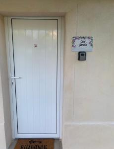 Appartements -StudioCDG fr- Jardin, Studio proche near CDG Roissy airport, Parc Expositions, Stade de France, Arena, Disney, Asterix : photos des chambres