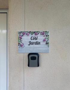 Appartements -StudioCDG fr- Jardin, Studio proche near CDG Roissy airport, Parc Expositions, Stade de France, Arena, Disney, Asterix : photos des chambres