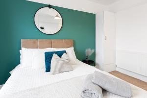 Luxurious 5 Bed in Gillingham Perfect for Groups