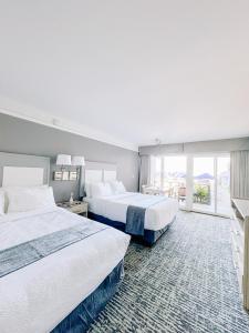 Deluxe Queen Room with Two Queen Beds - Ocean View  room in Royal Atlantic Beach Resort