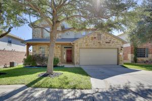 4 Mi to TPC San Antonio: Cozy Getaway w/ Deck!