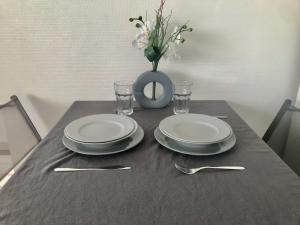 Cosy et lumineux face Seine river - 20 min Paris