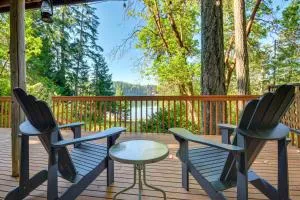 Port Orchard Lakefront Cabin with Fire Pit and Grill! - Grapeview