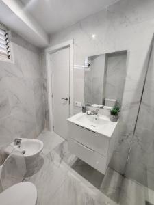 Las Américas Evening Escape