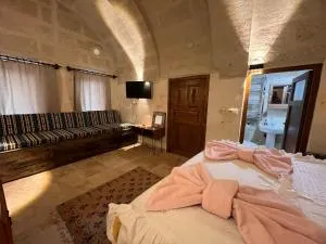 Uluyol Stone House - Avanos