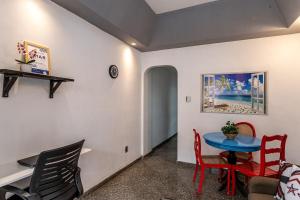 1Qto Completo a 400m da Praia | SL 3631009