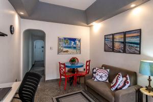 1Qto Completo a 400m da Praia | SL 3631009