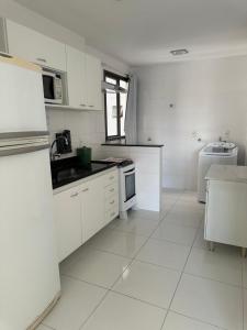 Apartamento para temporada na Praia do Morro ED BELLAGIO