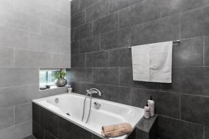 Finnsbud Country Residence - 30 mins from Reykjavík