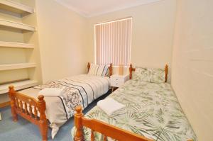 Palm Garden Apartment - KGA 17 Kalbarri, WA