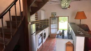 Maisons de vacances La Meltiere a Beautiful 2-Bed Cottage in Courcite : photos des chambres