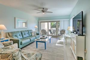 Palmetto Dunes Villa with Views Steps to Beach!