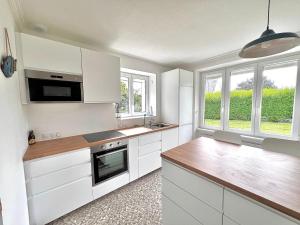 Maisons de vacances Sublime maison familiale refaite a neuf Quartier tres calme verdoyant : photos des chambres