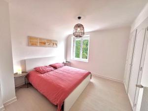 Maisons de vacances Sublime maison familiale refaite a neuf Quartier tres calme verdoyant : photos des chambres