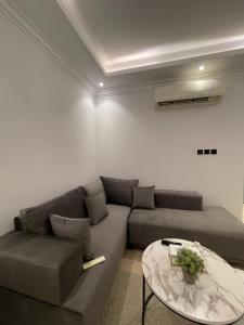 شقة استديو جديد بحي العقيق الرياض