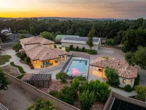 Villa Allegria Luxury Retreat - 坦普尔顿