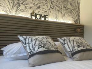 Chalet cosy à La Flèche avec terrasse et vue rivière - FR-1-410-424