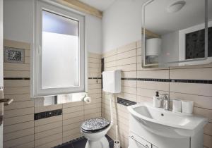 Apartments with WiFi Split - 23440