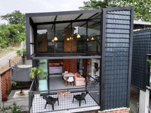 Casa Sol del Oriente - Emilio