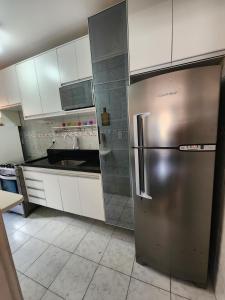 Apartamento 2 quartos, portaria 24 hrs