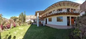 Hostal Miramonti - Юкай