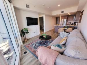 Bayviews Lux One-bedroom Apartment 1min to Petco Park Convention Center Gaslamp Pool, Hot Tub