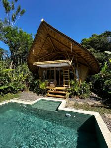 Bamboo House - Ecobreeze